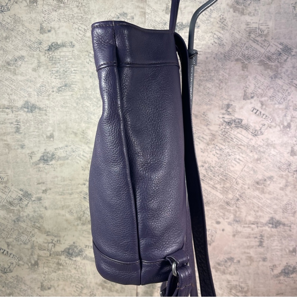 SVEN Imagined USA Made Leather backpack - Picture 3 of 12